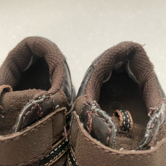 Kid Connection toddler brown dress shoes size 4 Velcro strap - Picture 2 of 6